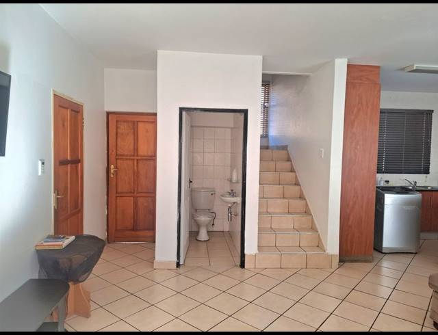 3 BEDROOM SECTIONAL TITLE FOR SALE IN GREENHILLS
